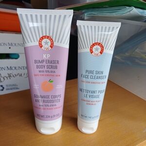 First Aid Beauty KP Bump Eraser and Pure Skin Cleanser Set - Purple and Blue